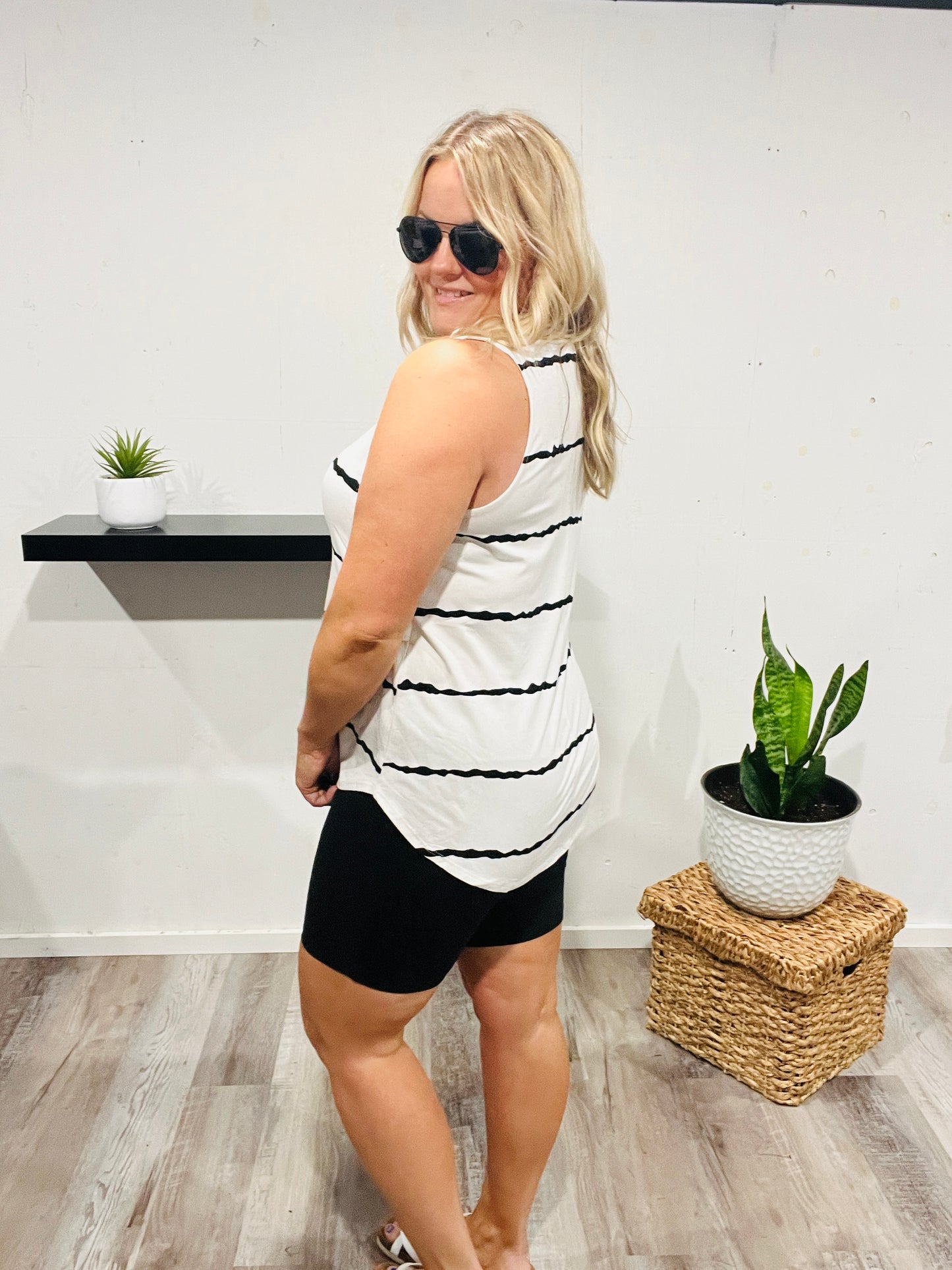 π€ Yin and Yang Flowy Tank