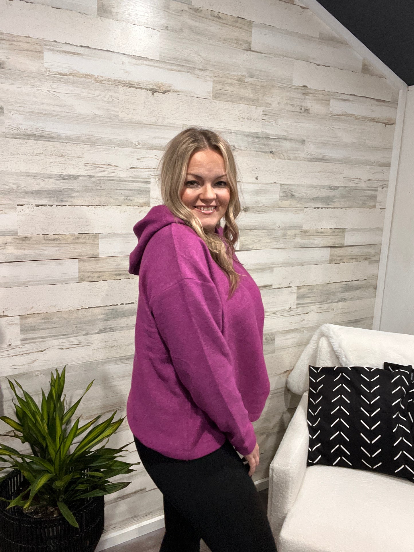 🤍Plum Hacci Hooded Pullover