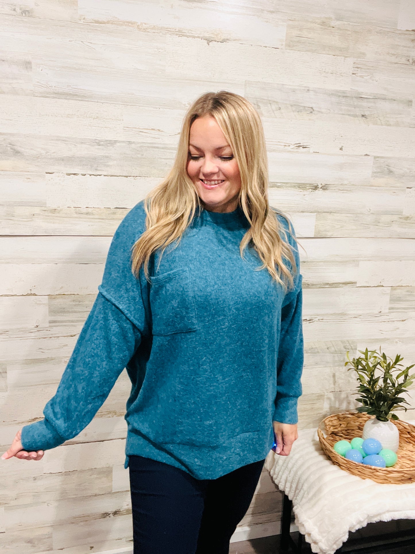 🤍Cozy Rainy Day Sweater