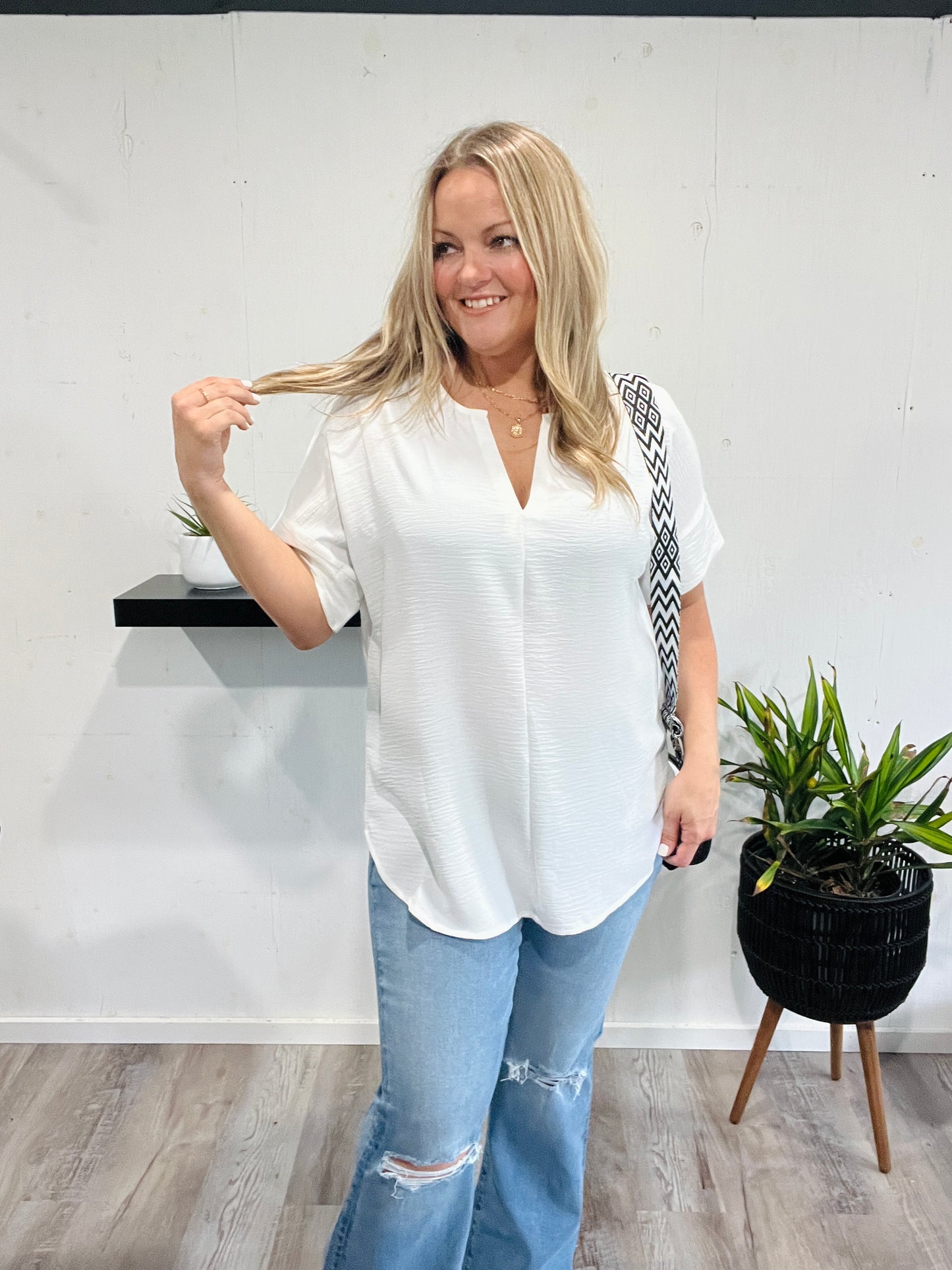 π€ Spring Lily Woven Blouse