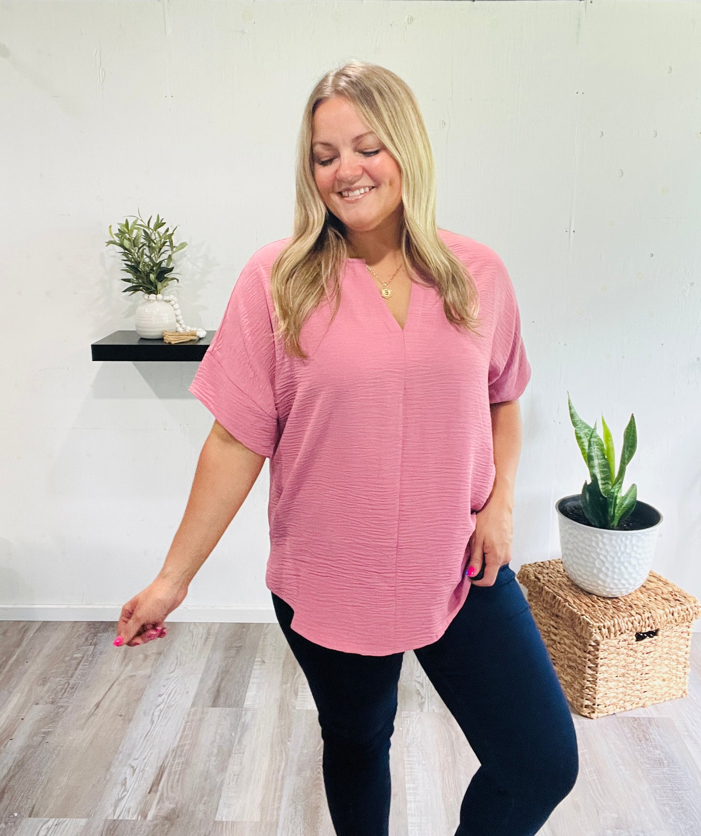 🤍Dusty Rose Woven Blouse
