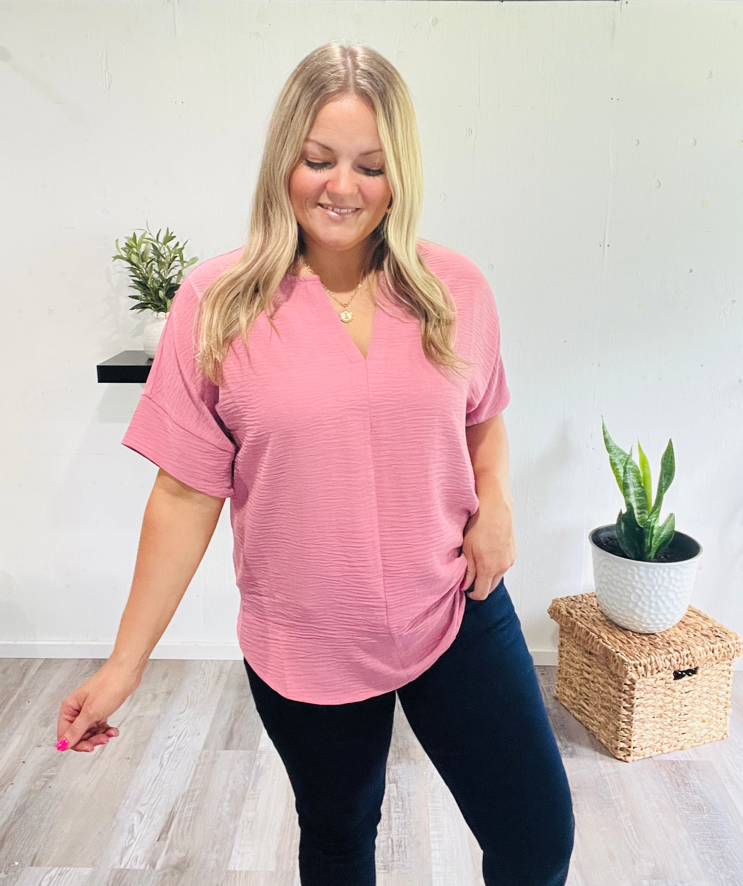 🤍Dusty Rose Woven Blouse