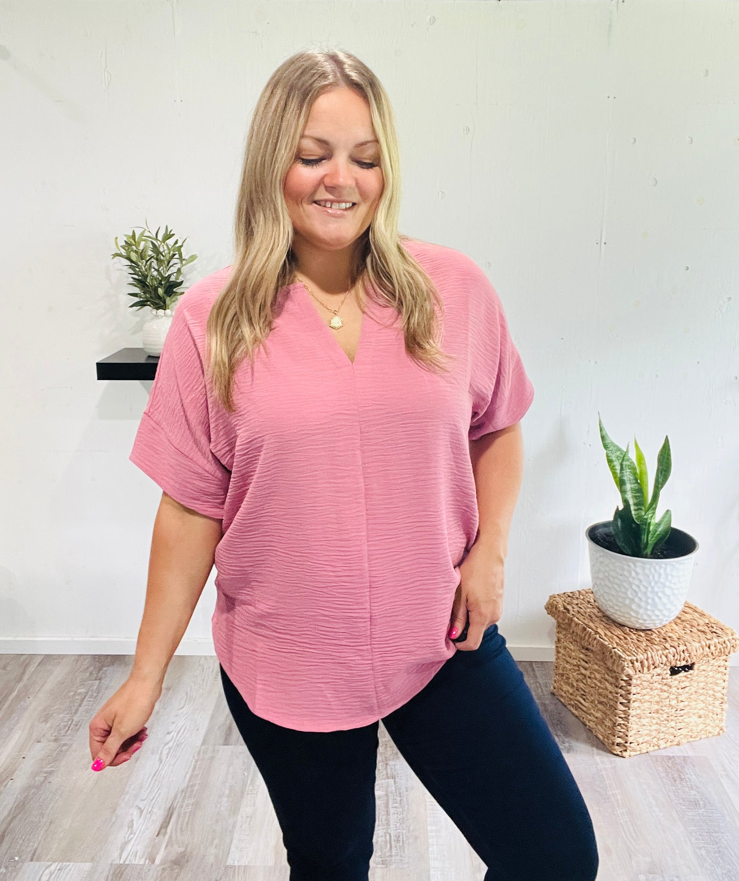 🤍Dusty Rose Woven Blouse