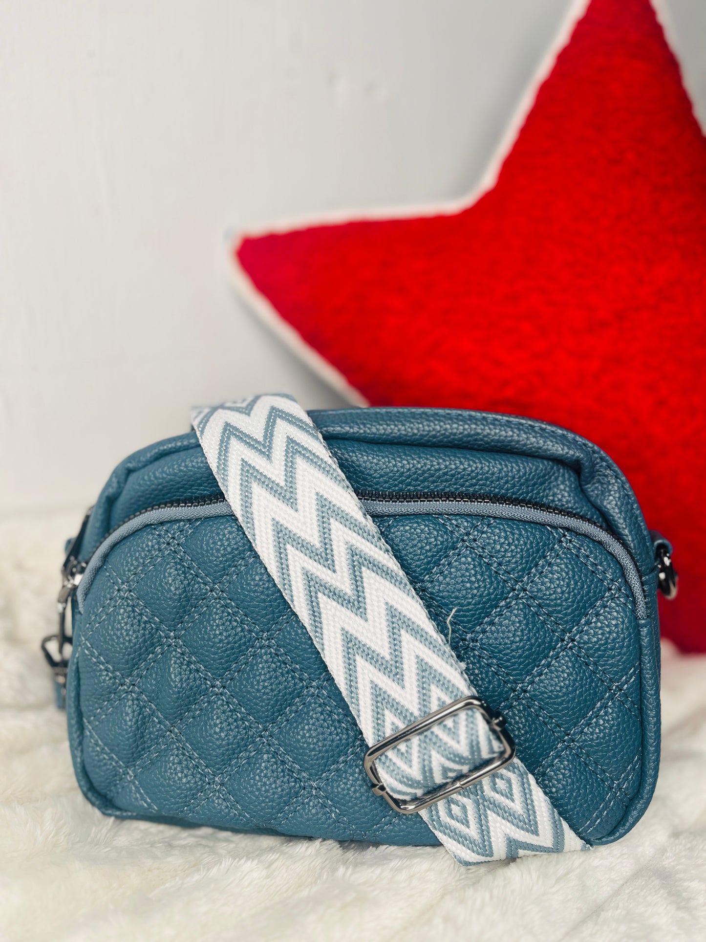🤍Dusty Blue Quilted Crossbody