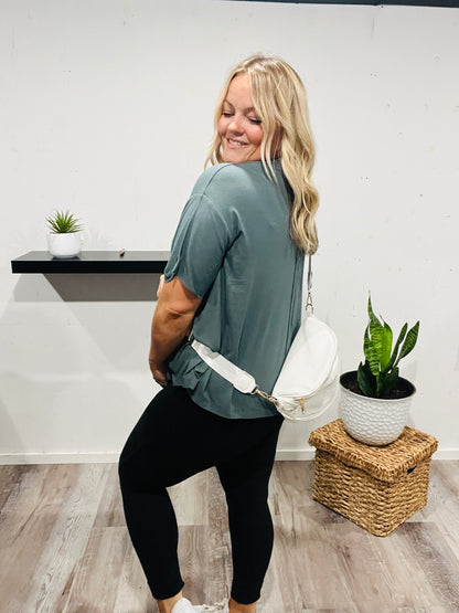 🤍Classy Pearl White Bum Bag