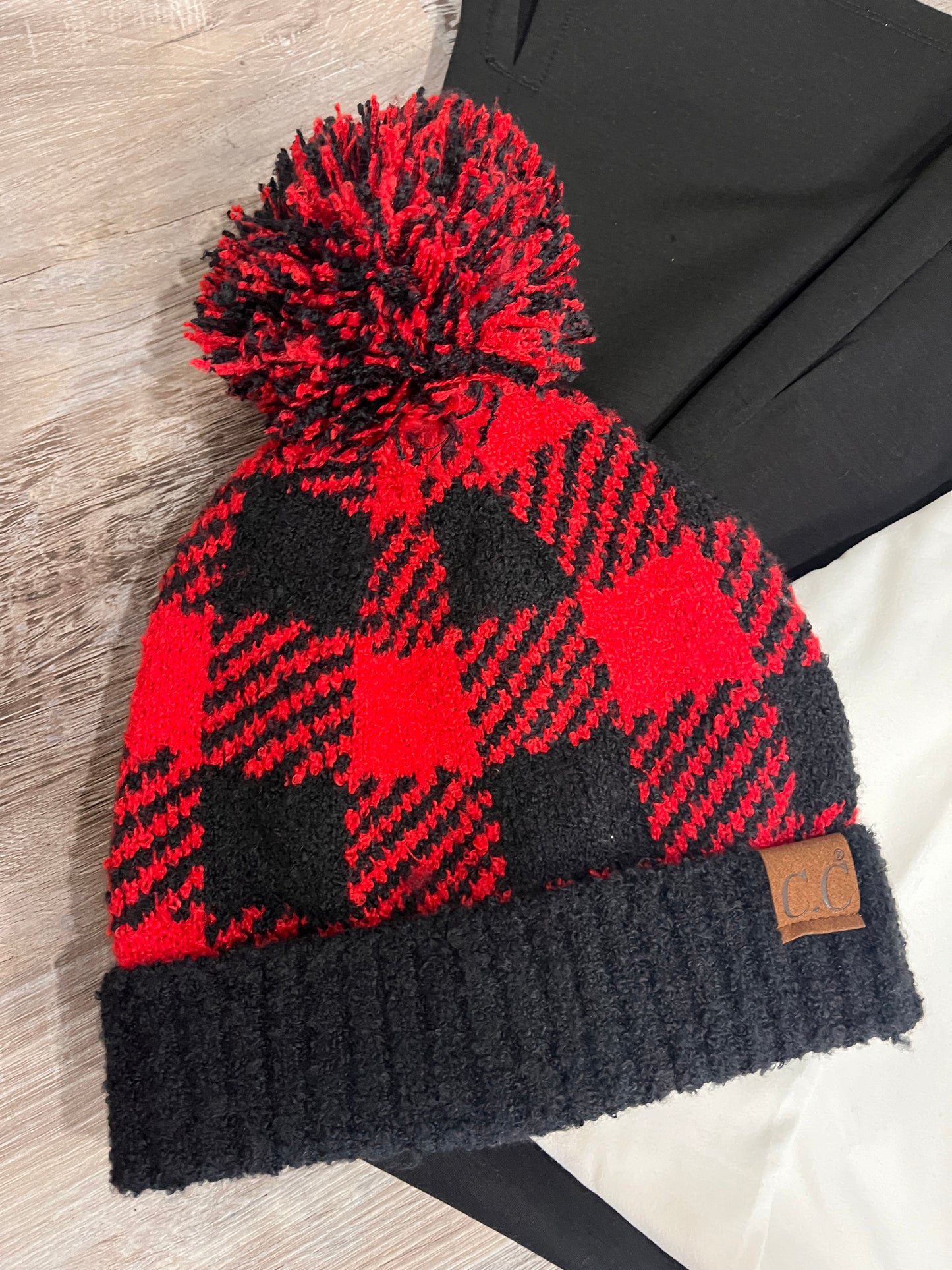 🤍 Red Buffalo Plaid Knit Beanie