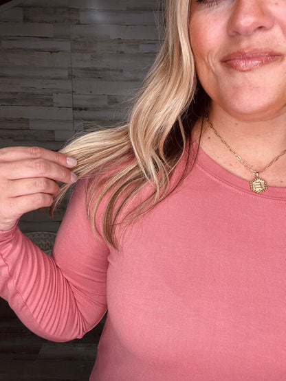 Humble Me Winter Rose Staple