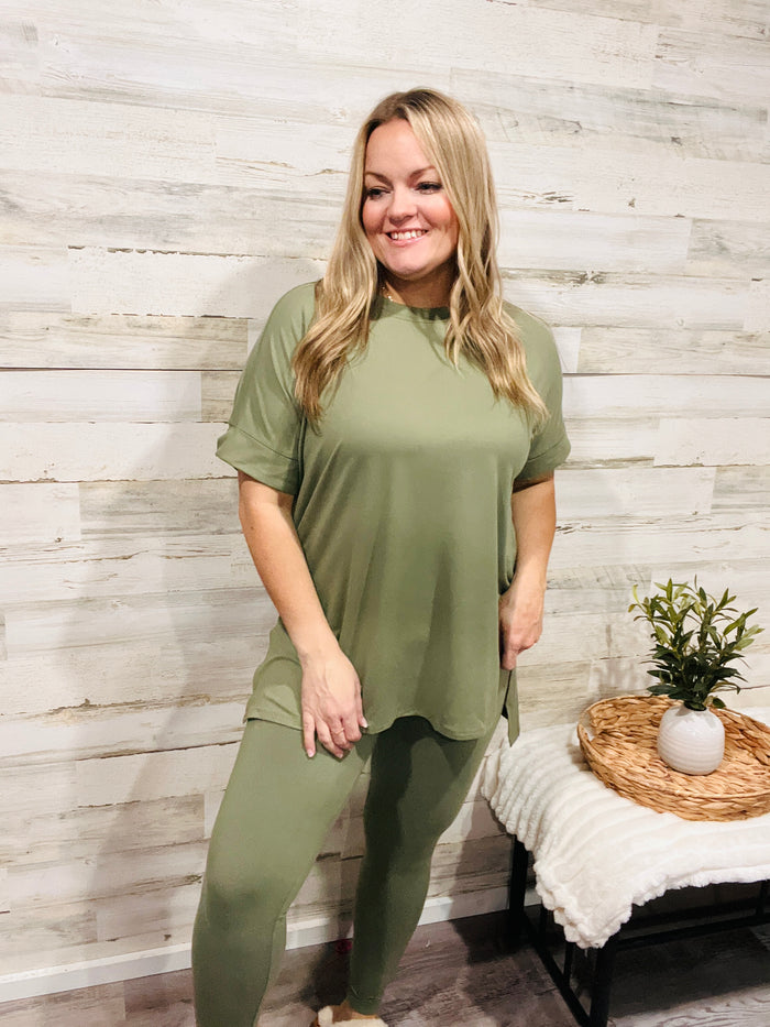🤍 Olive Green Lounge Set