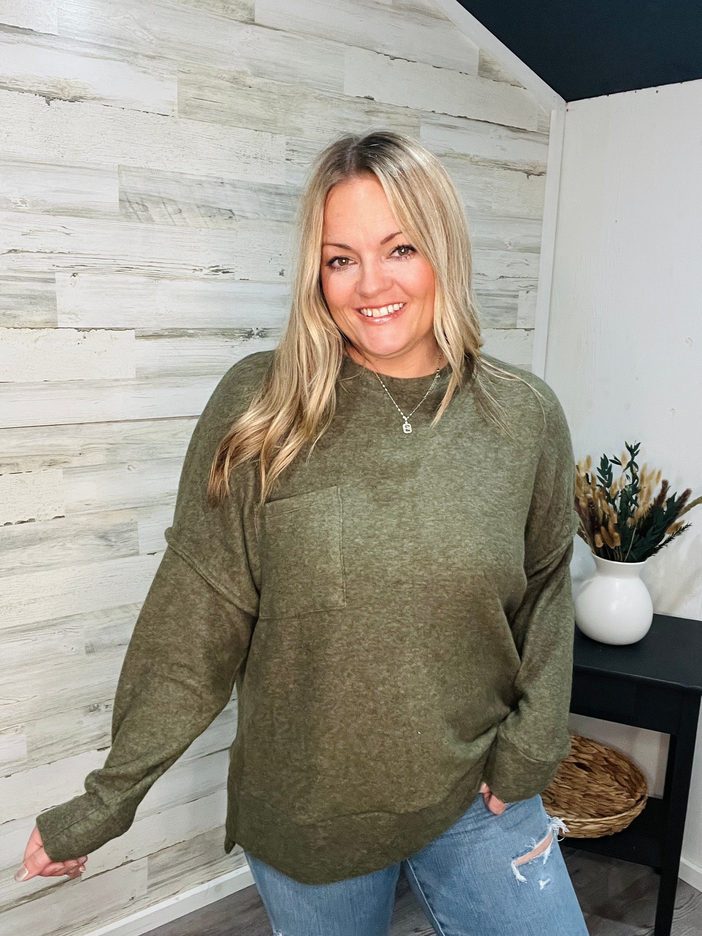🤍Mossy Green Pullover