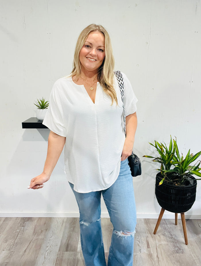 🤍 Spring Lily Woven Blouse