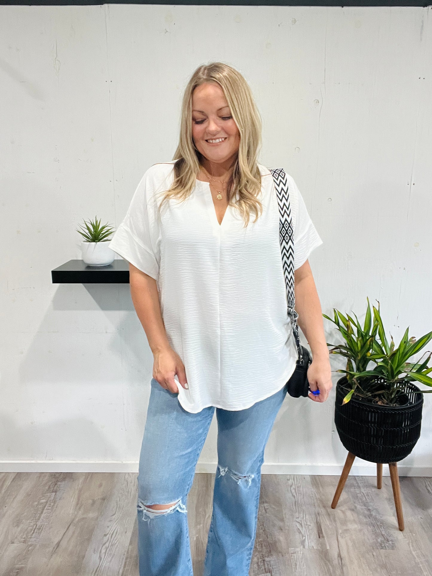 🤍 Spring Lily Woven Blouse