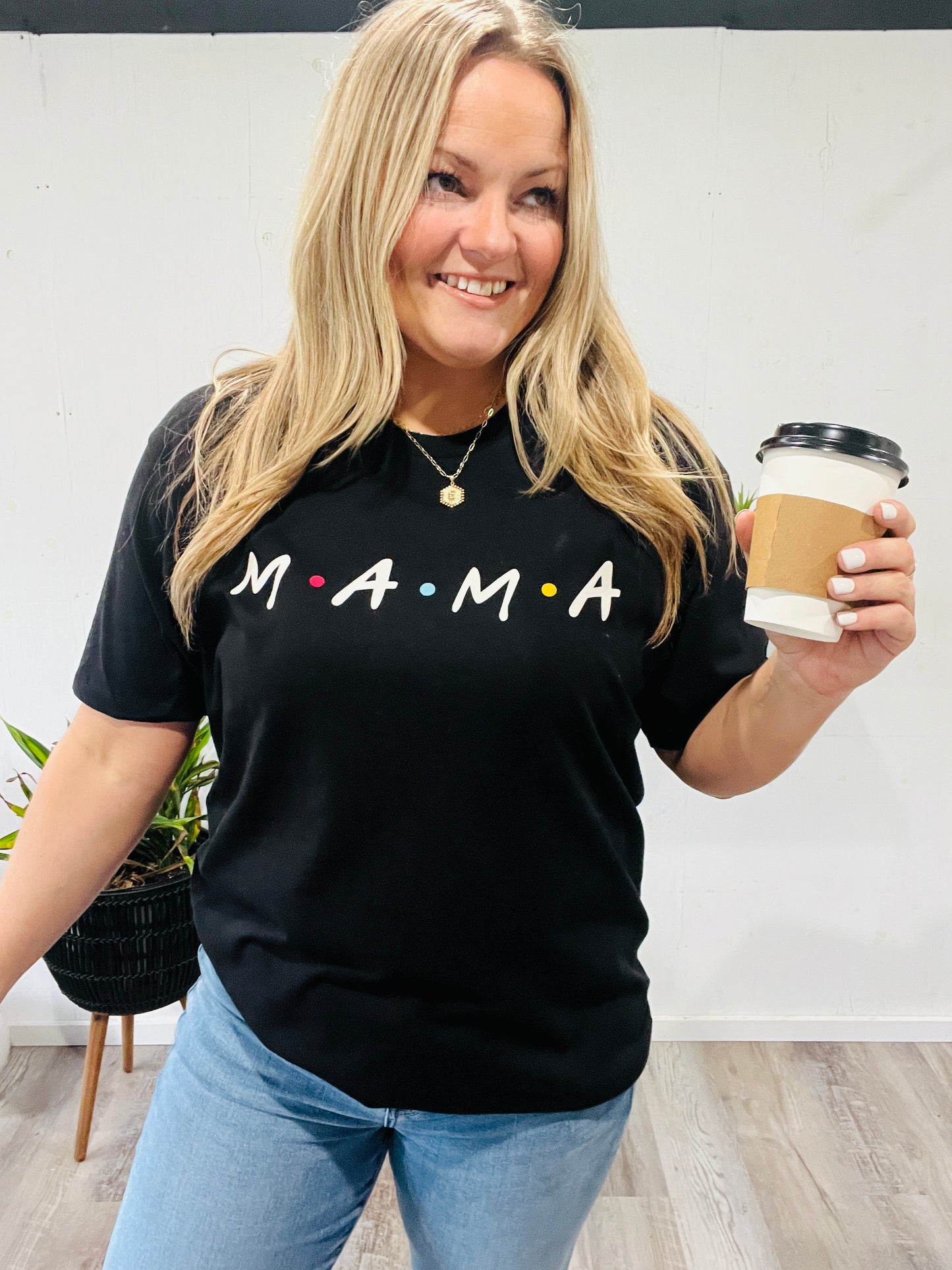 🤍Mama Friends Comfy Graphic