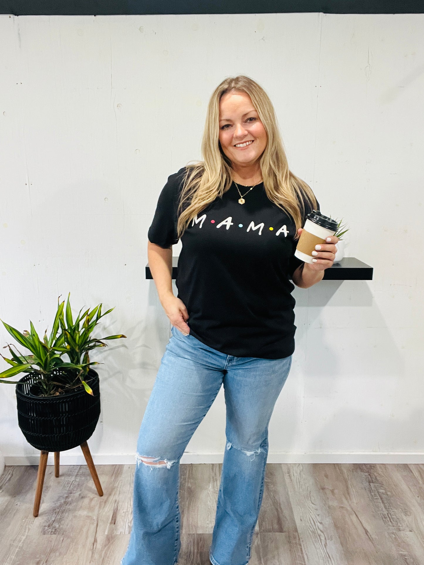 🤍Mama Friends Comfy Graphic